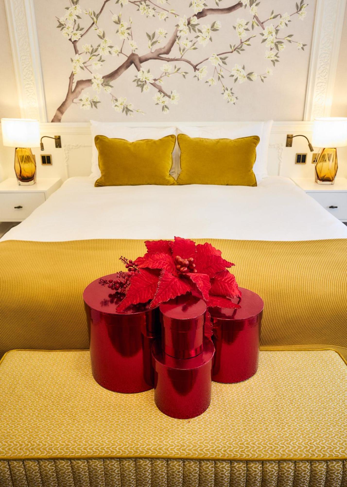 2 Chesham Hotel Londen Buitenkant foto